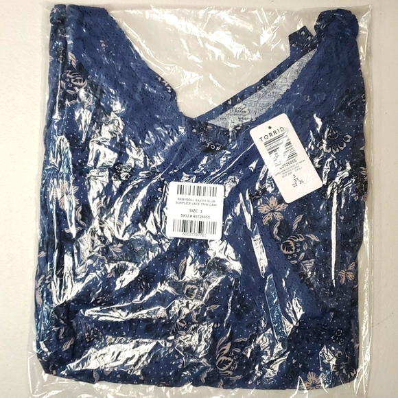 ❤️NWT VINTAGE TORRID CAMI - FLORAL PRINT - BABYDOLL SURPLICE LACE TRIM TANK - Picture 9 of 16